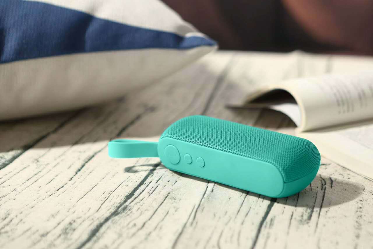 Q106 Bluetooth Speaker – Wireless Convenience